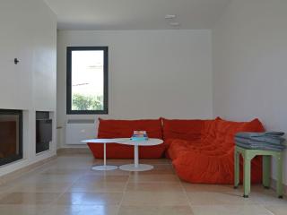 Vibrant Villa in Malaucène with Private Garden - Malaucène - 9