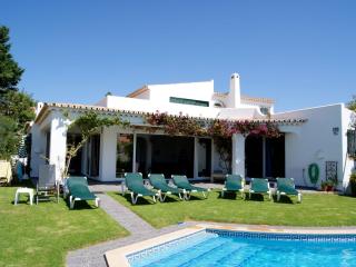 Villa in Albufeira with Pool & Ocean Views - Albufeira - 4