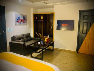 12th Avenue - 5