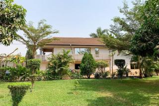 Agbogba Tropical Villa - Spacious-Cozy-Green - 0