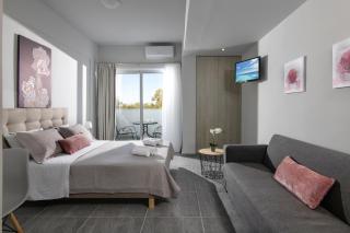 Golden Sunlight Hotel by Estia - 9