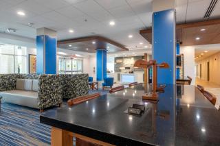 Holiday Inn Express & Suites - Staunton by IHG - 0