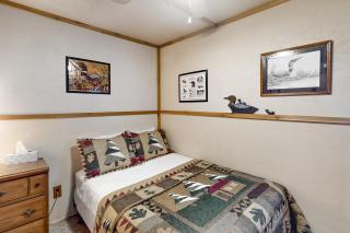 Catfish Cottage A - Eagle River - 3