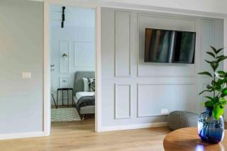Bright Apartment - Top Location - City Balcony - Bucarest - 1