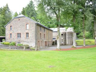 Vintage Farmhouse with Garden, Roofed Terrace, BBQ - Gouvy - 0