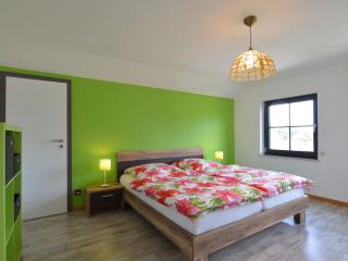 Apartment with Private Garden & Terrace - Weywertz - 4