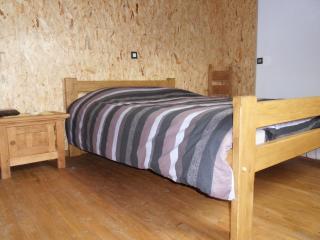 Holiday home in Cul-des-Sarts with roofed terrace - Les Riesses - 3