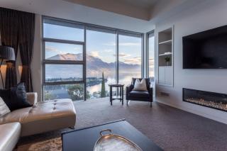 Views on Edinburgh, a Relax it's Done luxury holiday home - Queenstown - 5