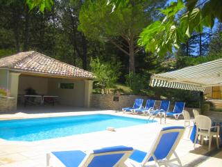 Attractive Holiday Home in C reste with Pool - Céreste - 5