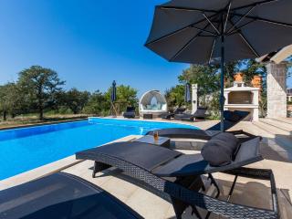 Sea-view Villa in Kaštelir - Kaštelir - 4