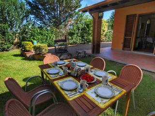 Belvilla by OYO Attractive mansion with pool - Valiano - 7
