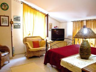 Villa in Alia with Pool & Olive Views - 7