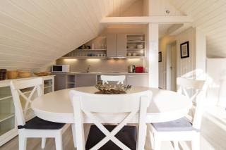 Sleepy Eye Apartment, By Cohost - 8