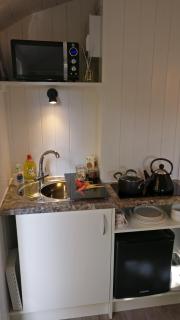 Forest Heath Shepherd's Huts - 2