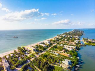 Island House - Englewood - 9
