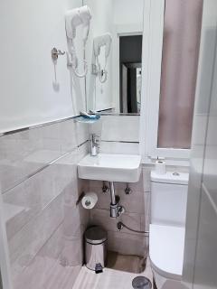 Hostal Met Madrid - Madrid - 7