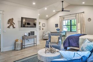 Airy Bentonville Studio Less Than 1 Mile to City Square! - Bentonville - 3