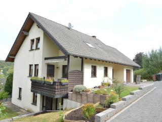 holiday home in Üxheim Niederehe with garden - Niederehe - 3