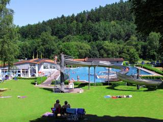 Holiday home in Ronshausen with private garden - Berneburg - 4