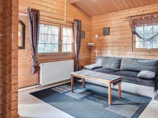 Charming holiday home with private garden - 9