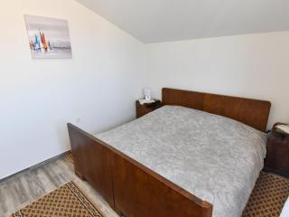 Holiday home in Veli Iz with fenced garden - Veli Iž - 2