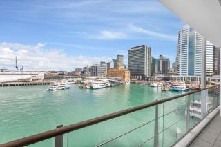 QV Private Waterfront Apartment - Princes Wharf - 379 - Auckland - 1