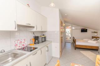 Apartments Ivanka on the beach - 5