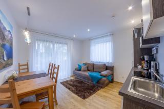 Apartments Hubertus - central St Leonhard - free parking - Netflix - PasseiertalCard included - hiking and biking from doorstep - 5