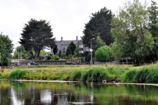 Highfield House Guesthouse - Trim - 1