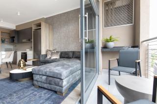 Menlyn Apartment - Black Marble - Pretoria - 3