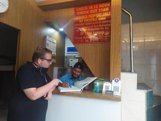 Super Dormitory AC DELUXE - Mumbai - 3
