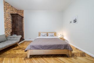 InshiApartments on Teodora square - Lwiw - 7