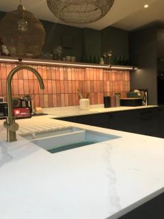 Boutique home near Chichester centre - 6