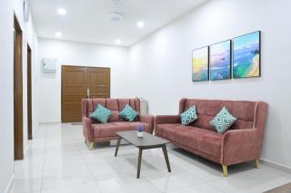 Homestay Comfort House at Melaka Bukit Baru - Malacca - 2