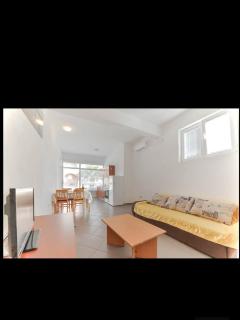 Marin Apartments - 3