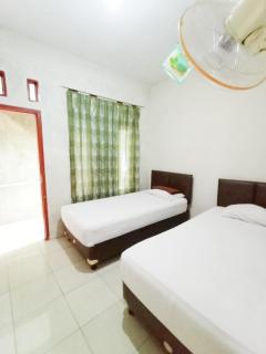 Aqsa Guest House Banjarsari - 1