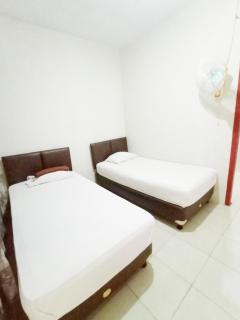 Aqsa Guest House Banjarsari - - 0