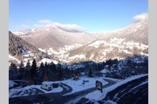 Au Pied des Pistes B31, Chaleureux studio 4 pers, vue sur la vallée imprenable avec WIFI, DRAPS NON COMPRIS - Saint-Jean-d'Aulps - 3