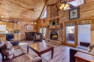 Are We Bear Yet- Hot Tub, Free Tickets, Pool Table, WIFI! - Sevierville - 9