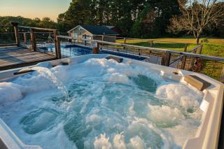 Fire Pit * Pool * Hot Tub * Fishing Pond w/ Jon Boat - 9