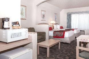 Ramada by Wyndham Bakersfield - 9