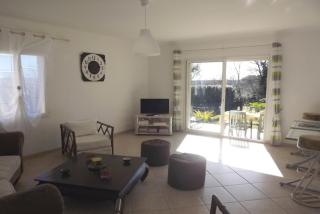 VILLA EN CAMPAGNE POUR 8 PERS AVEC PISCINE PARC CLOTURE - La Capelle-et-Masmolène - 2