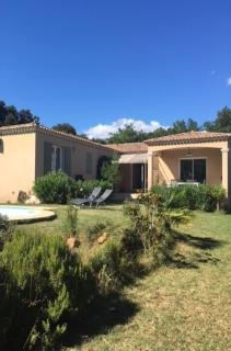 VILLA EN CAMPAGNE POUR 8 PERS AVEC PISCINE PARC CLOTURE - La Capelle-et-Masmolène - 8