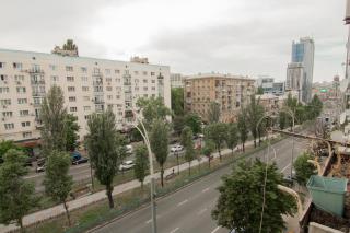 LUX 1 Bedroom Apartment near Gulliver Mall - Kiev - 9