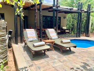 iKhaya LamaDube Game Lodge - 3