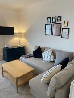 Centrally located, comfortable apartment near Station, Beach and North Laines - 2