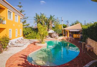Moonshine Guest House with private studios and private cottage - Lagos - 8