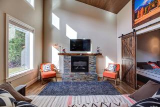 Newly built Modern Chalet Duplex - 1 - Mount Hood Village - 9