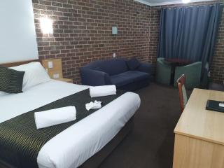 Moonraker Motor Inn - Parkes - 4