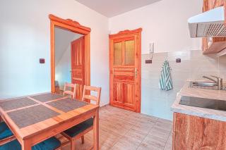 Apartments White - Hill - Černý Dŭl - 4